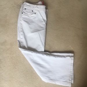 White jean Capri pants, boot cut.